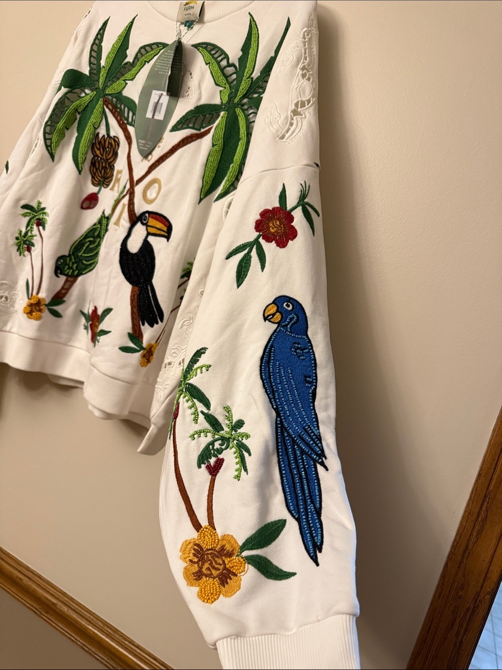 FARM Rio Coconut Trees Come to Rio Sweatshirt. - Picture 4 of 7